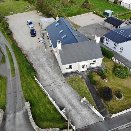 Kings Accommodation Donegal Town ภายนอก รูปภาพ