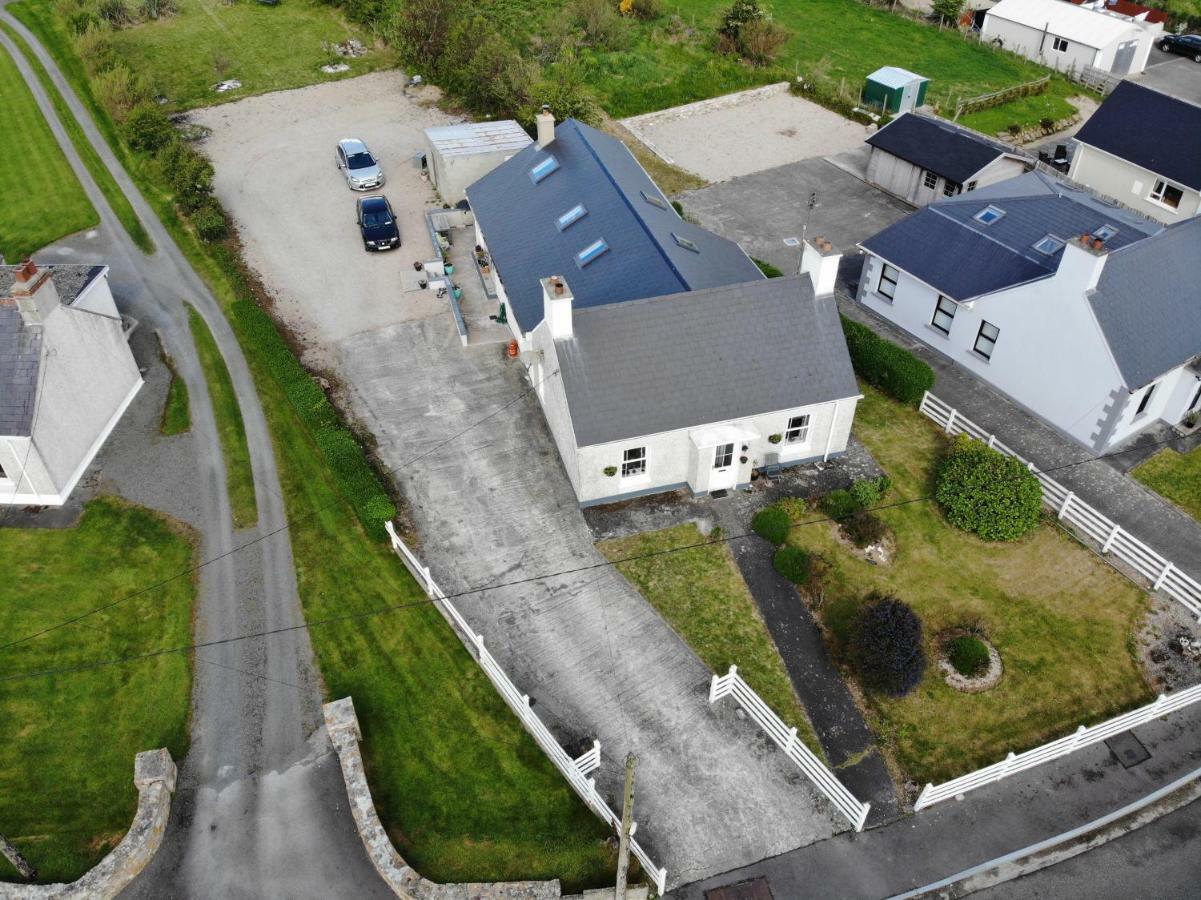Kings Accommodation Donegal Town ภายนอก รูปภาพ